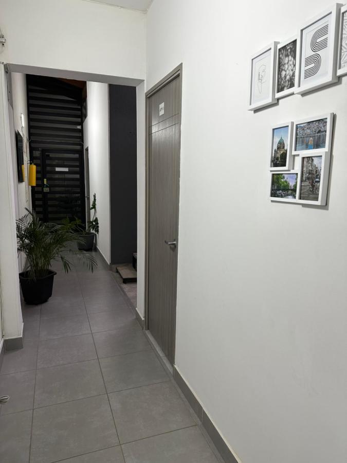 Aparta Estudio Amoblado 4 Medellin, San Joaquin Appartement Buitenkant foto